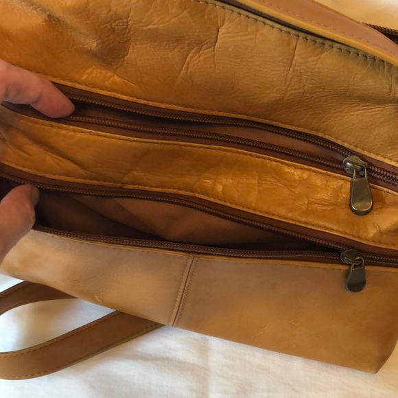 Tan Le Donne leather crossbody purse - Picture 7 of 8